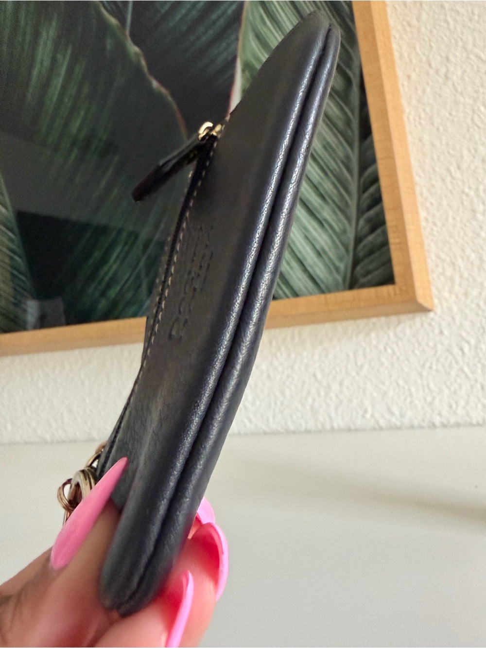 đ¤ Dooney & Bourke Black Leather Coin Purse Key Pouch Red Lining vintage piece - Picture 8 of 10